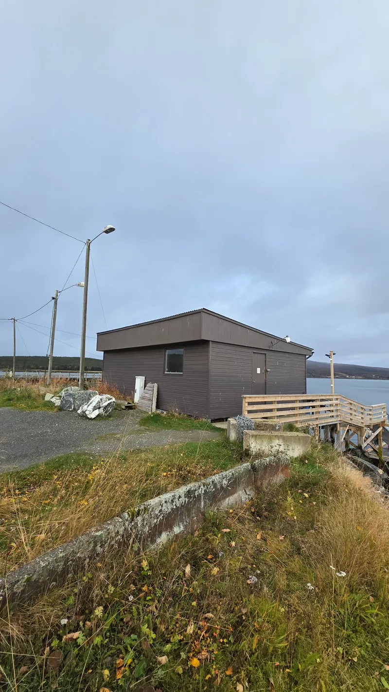 Fish house.